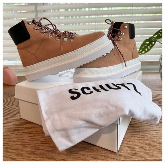 Schutz Marla Honey Beige/Black Suede Platform combat Boots Sz 9 NIB! - Picture 5 of 12